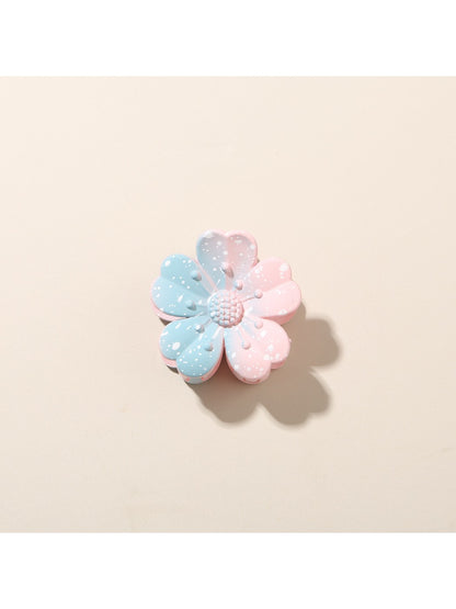 Beau - Gradient Five Petal Hair Claw Clip