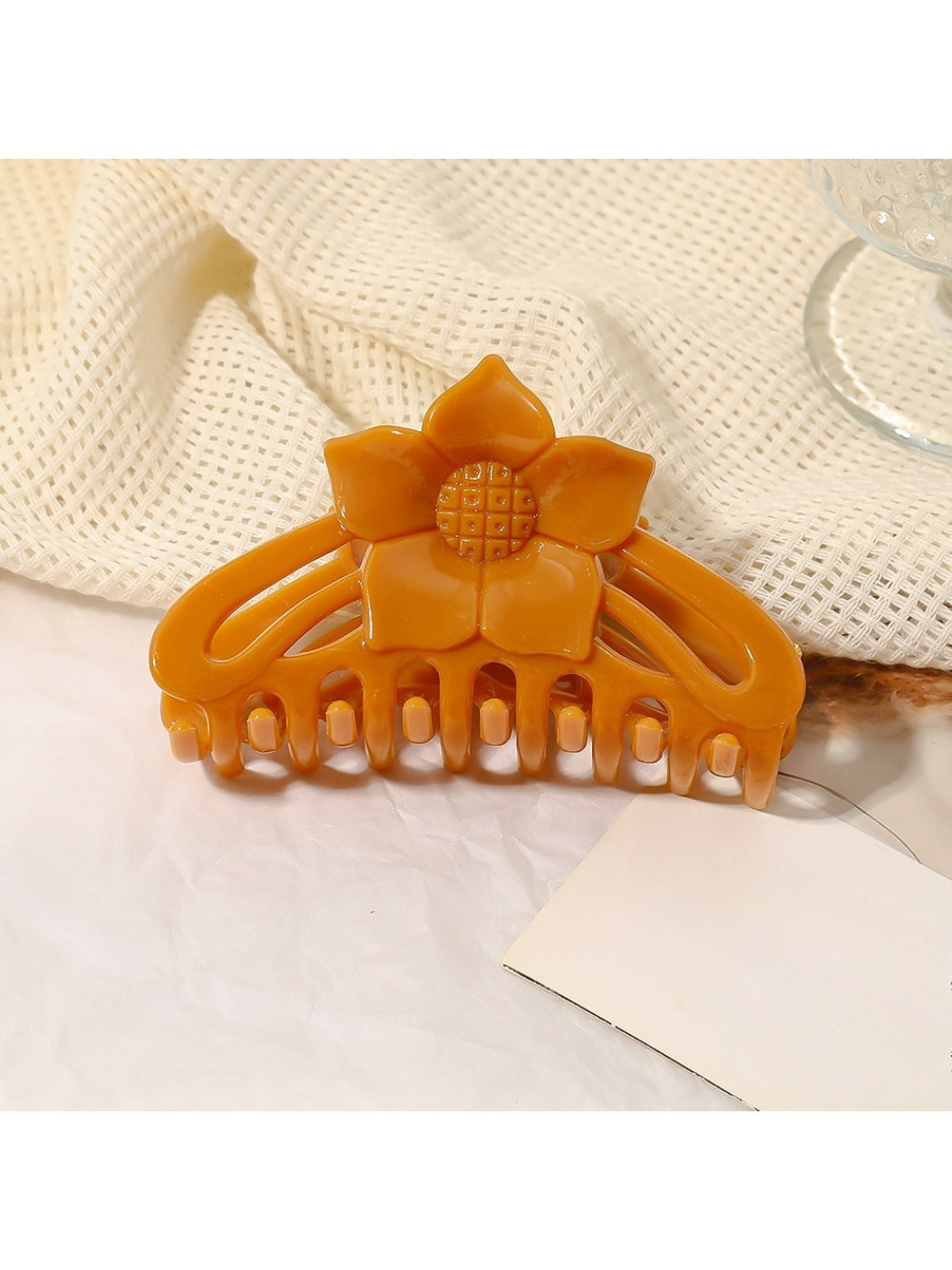 Beau - Frosted Fashion Hollow Hair Clip