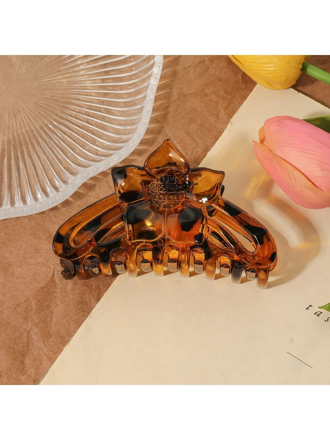 Beau - Elegant Flower Shaped Long Strip Claw Clip
