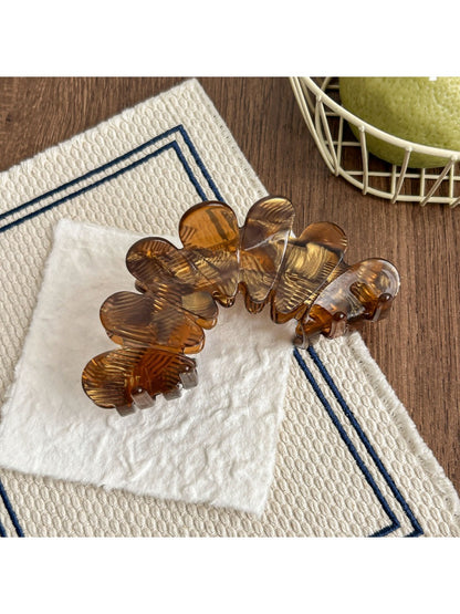 Beau - Elegant Petal Shaped Hair Claw Clip