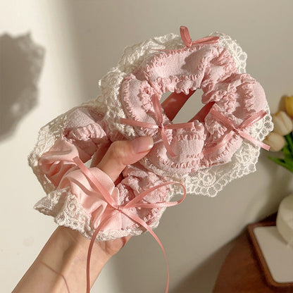 Gifty - Lace Trim Bow Scrunchie