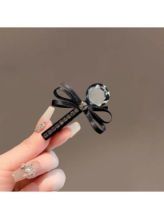 Beau - Rhinestone-Embellished Butterfly-Shaped Hair Clip