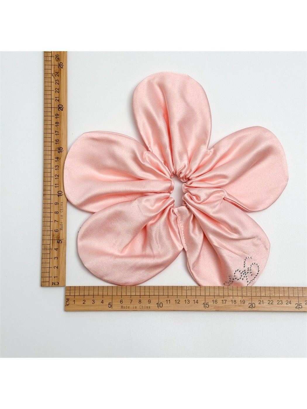 Gifty - Elegant Flower Hair Tie