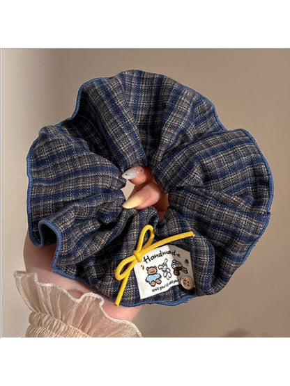 Gifty - Elegant Bow Checkered Scrunchie