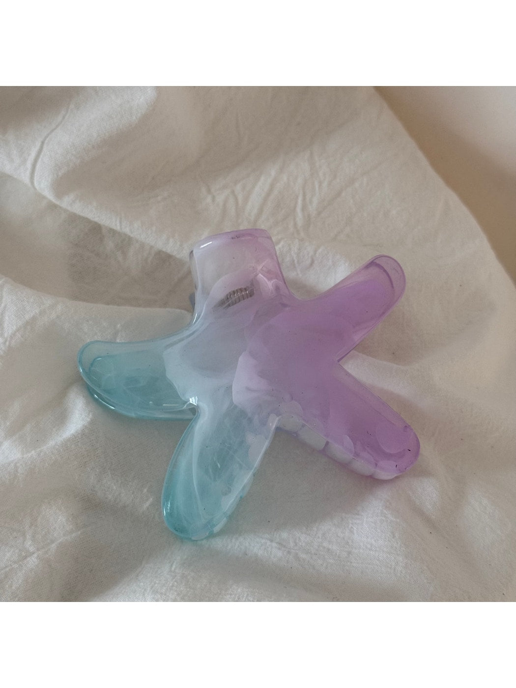 Beau - Women's Plastic Alloy Star Hair Claw Clip