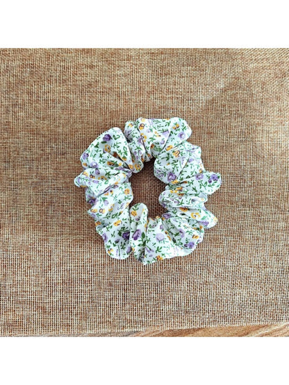 Gifty - Floral Print Polyester Fabric Ponytail Scrunchie