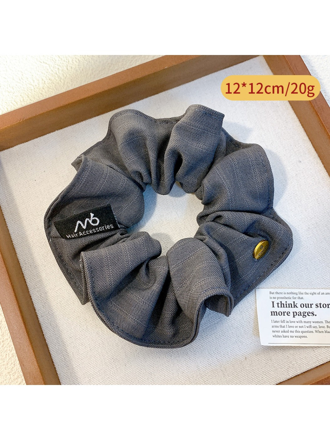 Gifty - Elegant Striped Hair Scrunchie