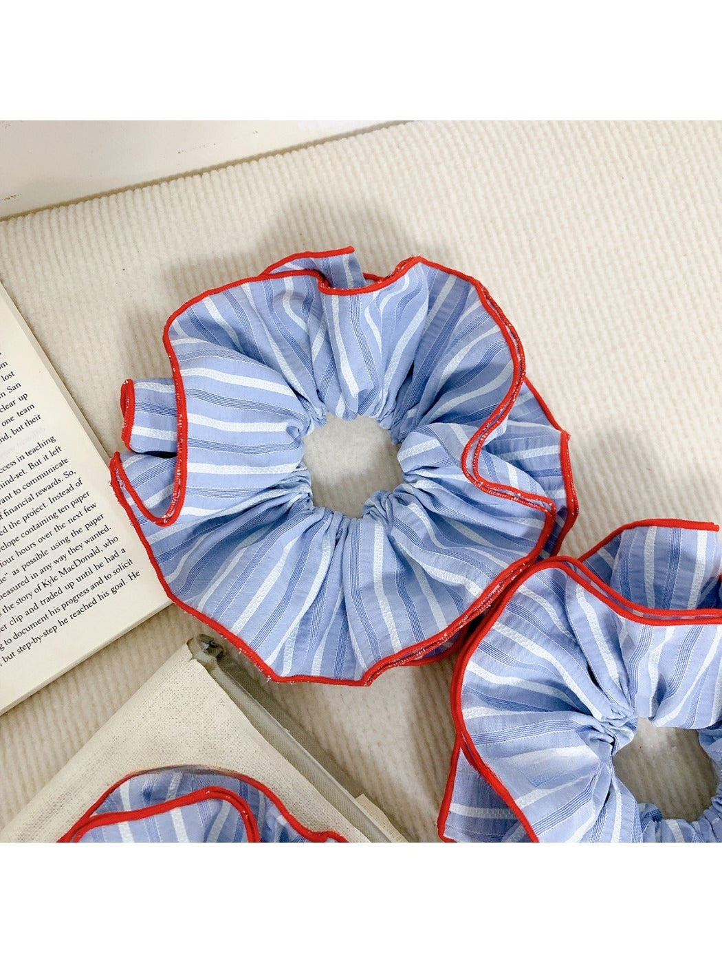 Gifty - Blue Striped Hair Loop