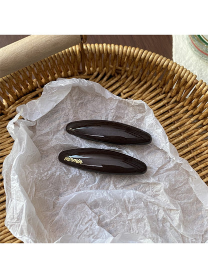 Beau - Sophisticated Oval Hair Clip