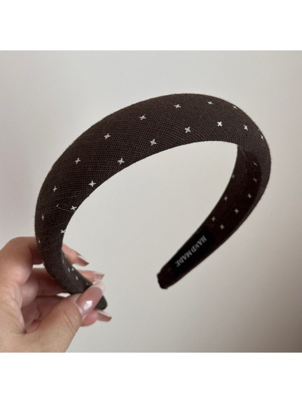Gifty - Padded Dotted Fabric Finish Headband