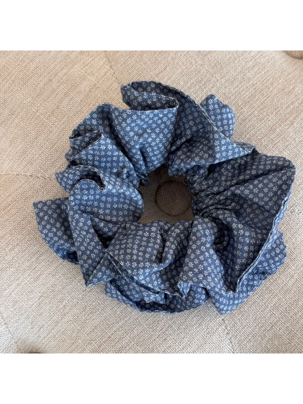 Gifty - Small Floral Print Scrunchie and Headband
