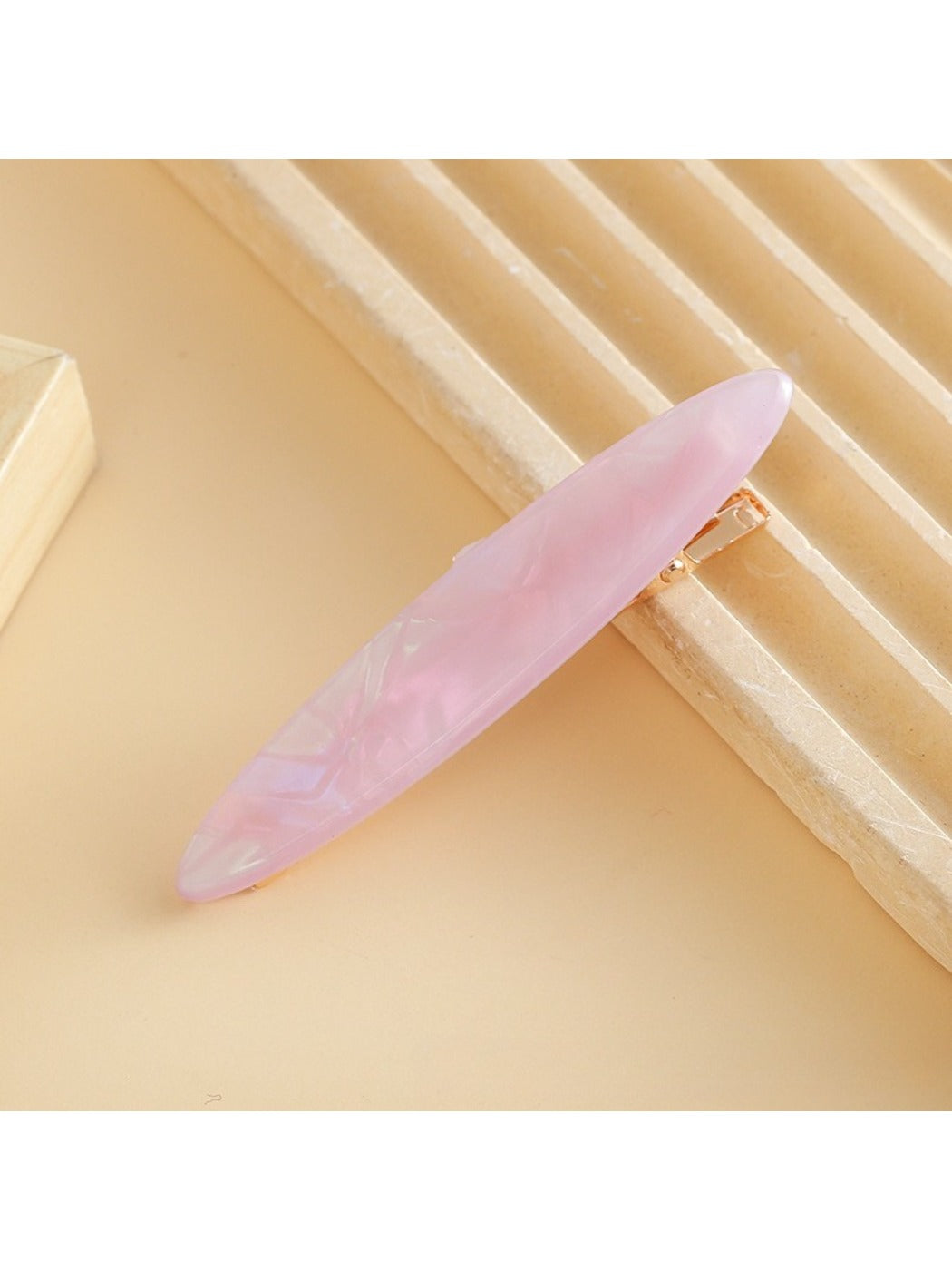 Beau - Gradient Oval Hair Clip