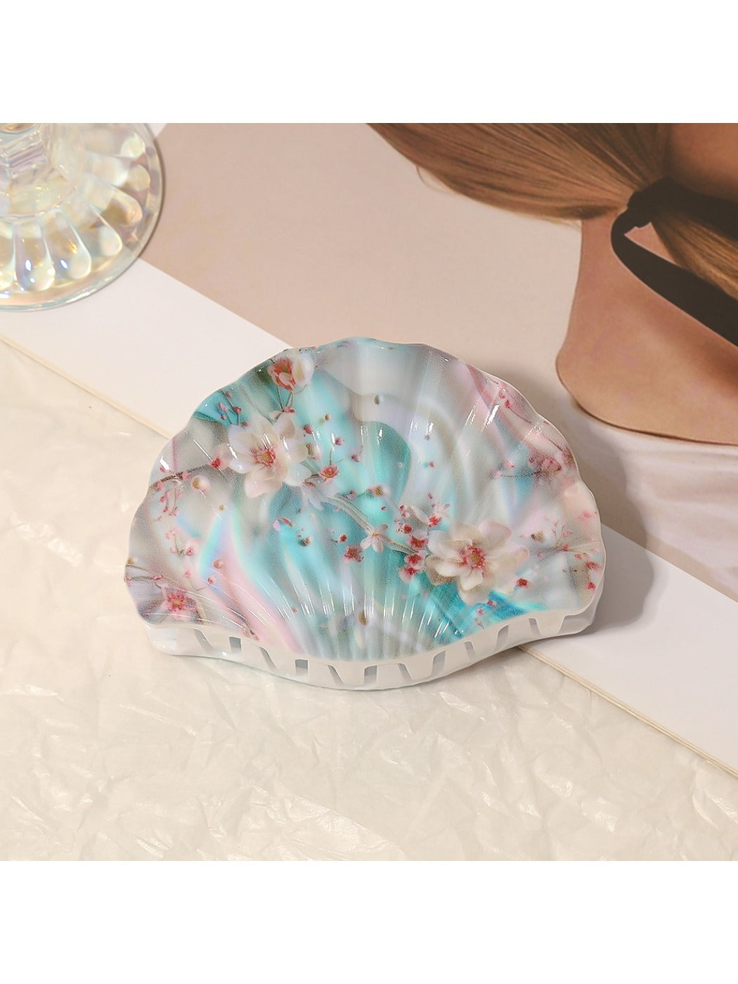 Beau - Pretty Fan Shaped Hair Clip