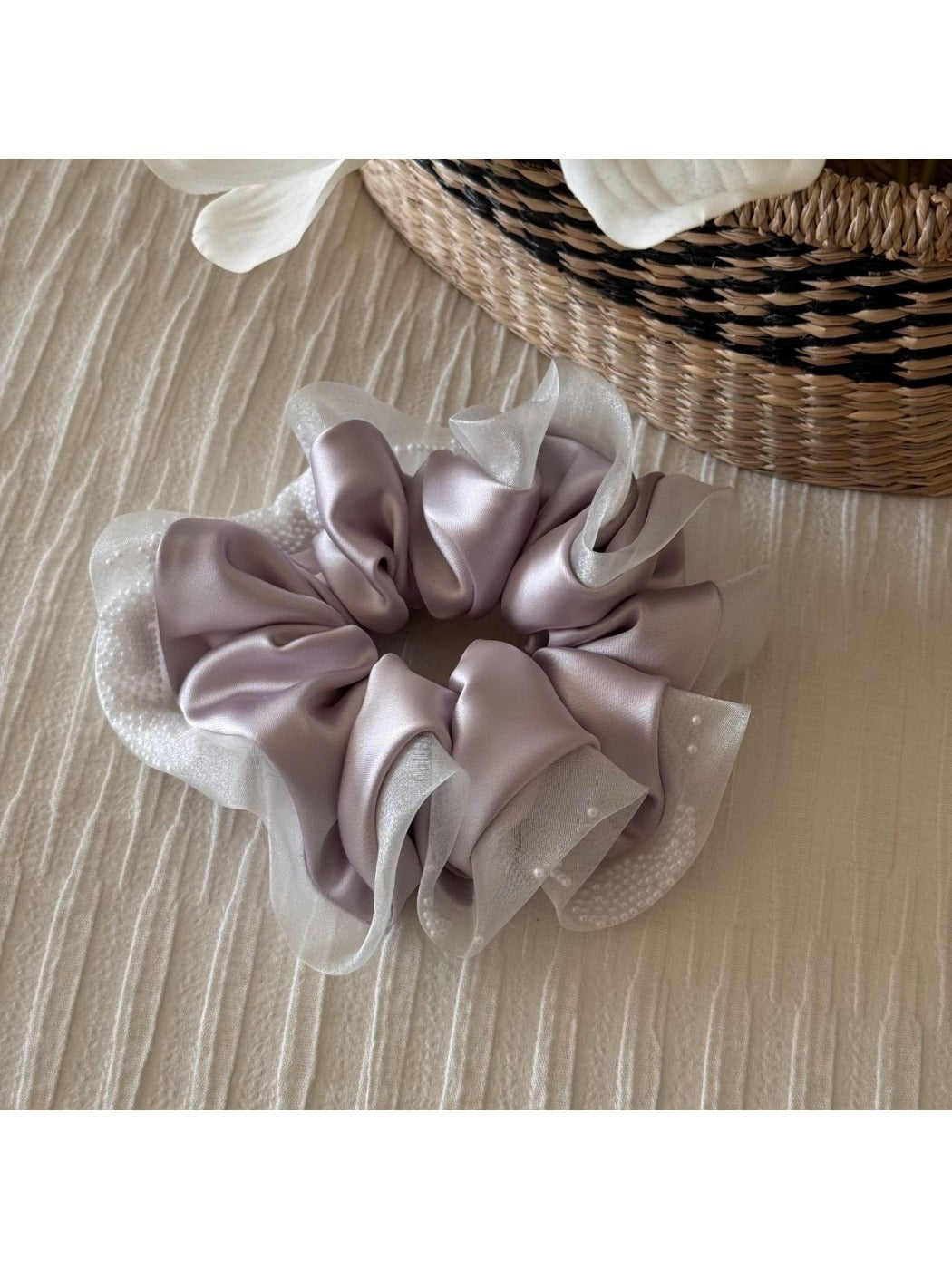 Gifty - Elegant Edged Satin Scrunchie