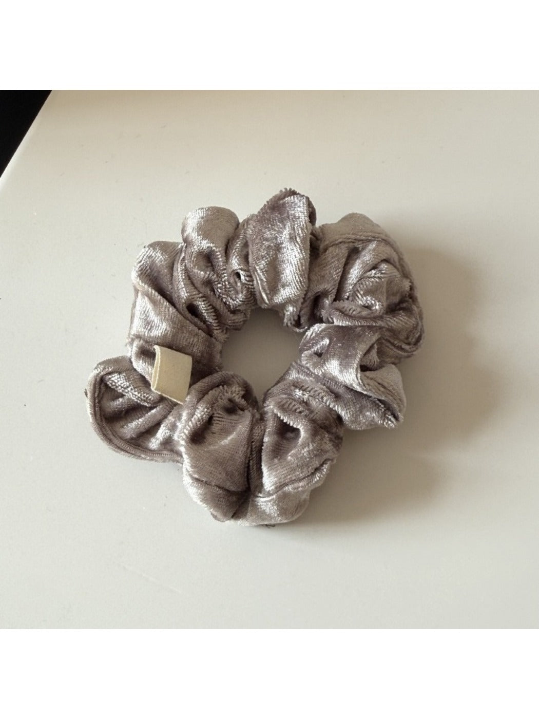 Gifty - Elegant Solid Color Ruched Scrunchie