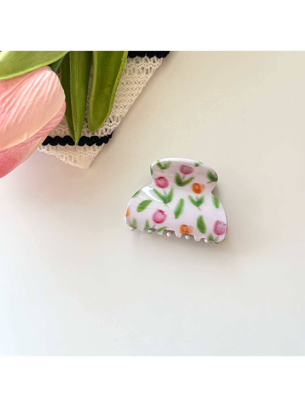 Beau - Sweet Floral Claw Clip