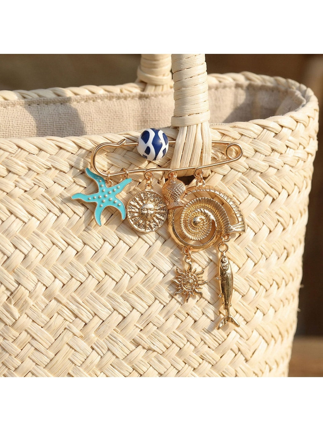 Brovia - Ocean Theme Starfish Charm Alloy Brooch