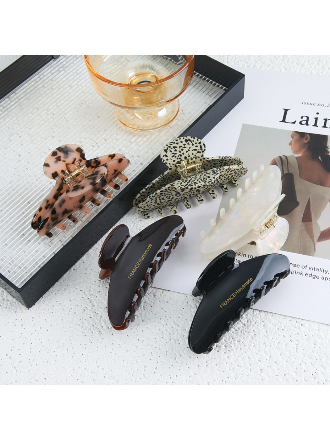 Beau - Minimalist Hair Claw Clip