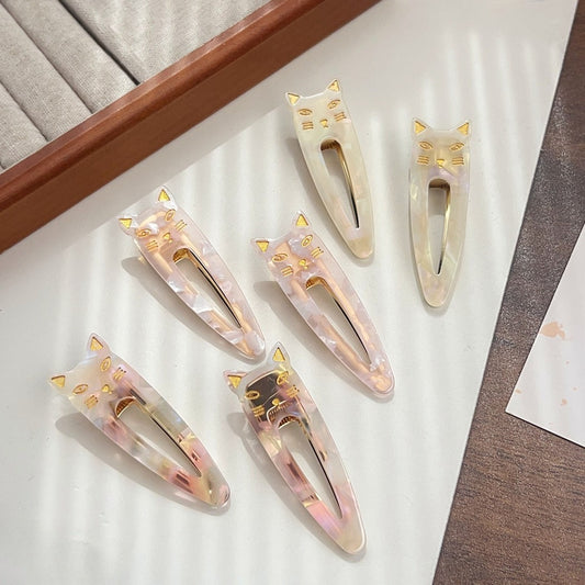 Glossy Printed Cat Detail Hair Clip showing available styles