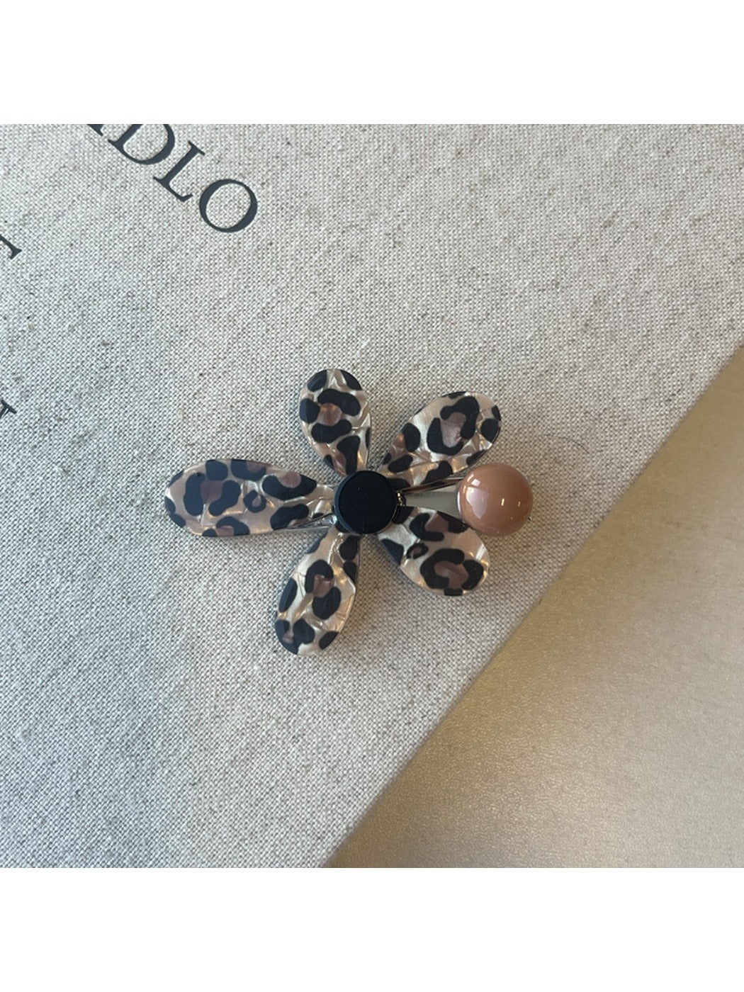 Beau - Stylish Leopard Print Hair Clip