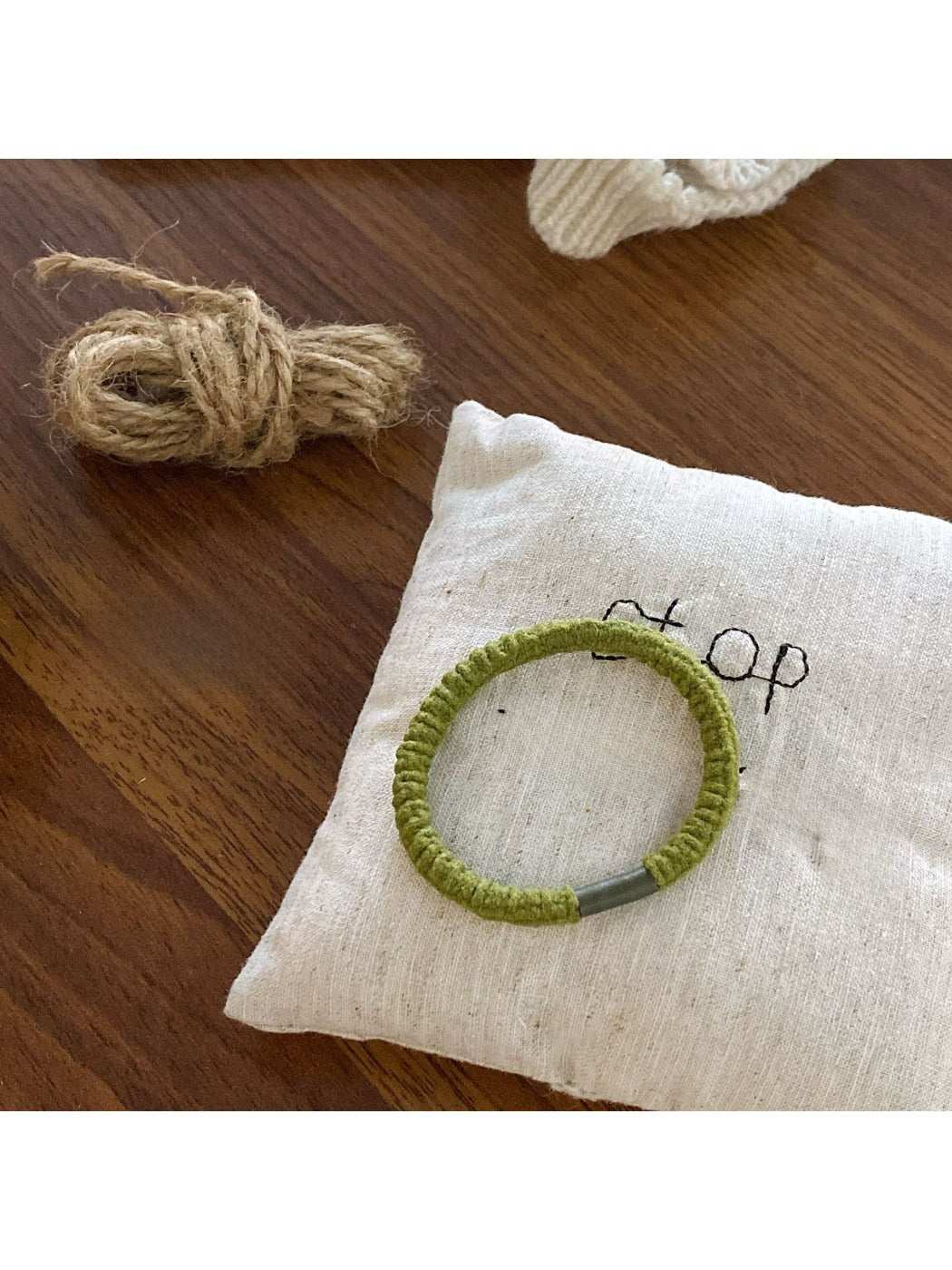 Gifty - Colorful Minimalist Ruched Hair Tie