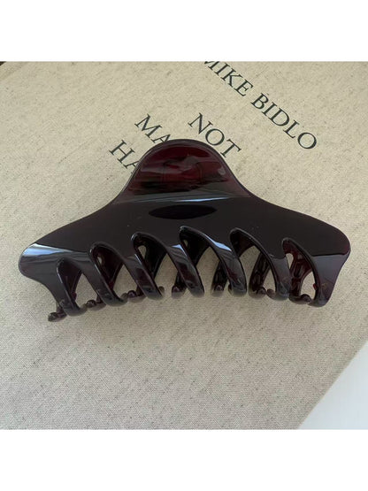Beau - Minimalist Keel Shaped Hair Claw Clip