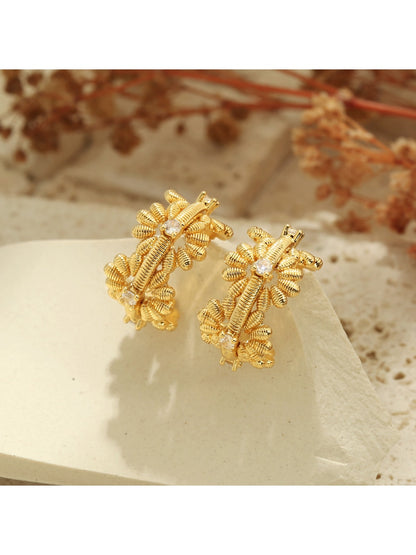 Earedge - Gold Tone Floral Openwork Textured Earrings