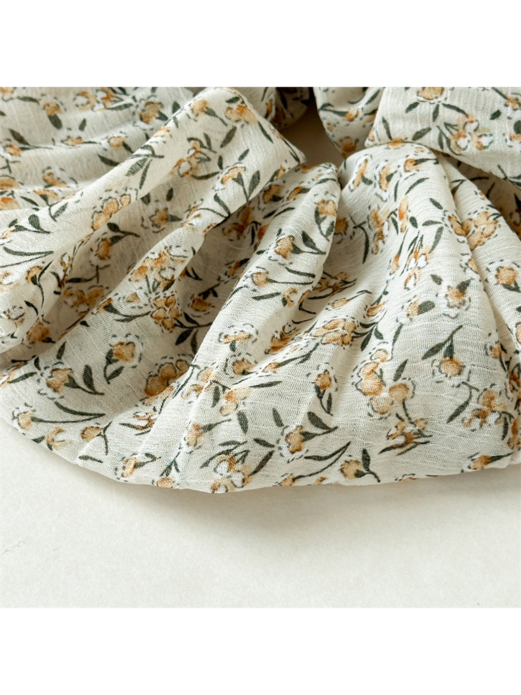 Gifty - Oversized Floral Print Ponytail Scrunchie