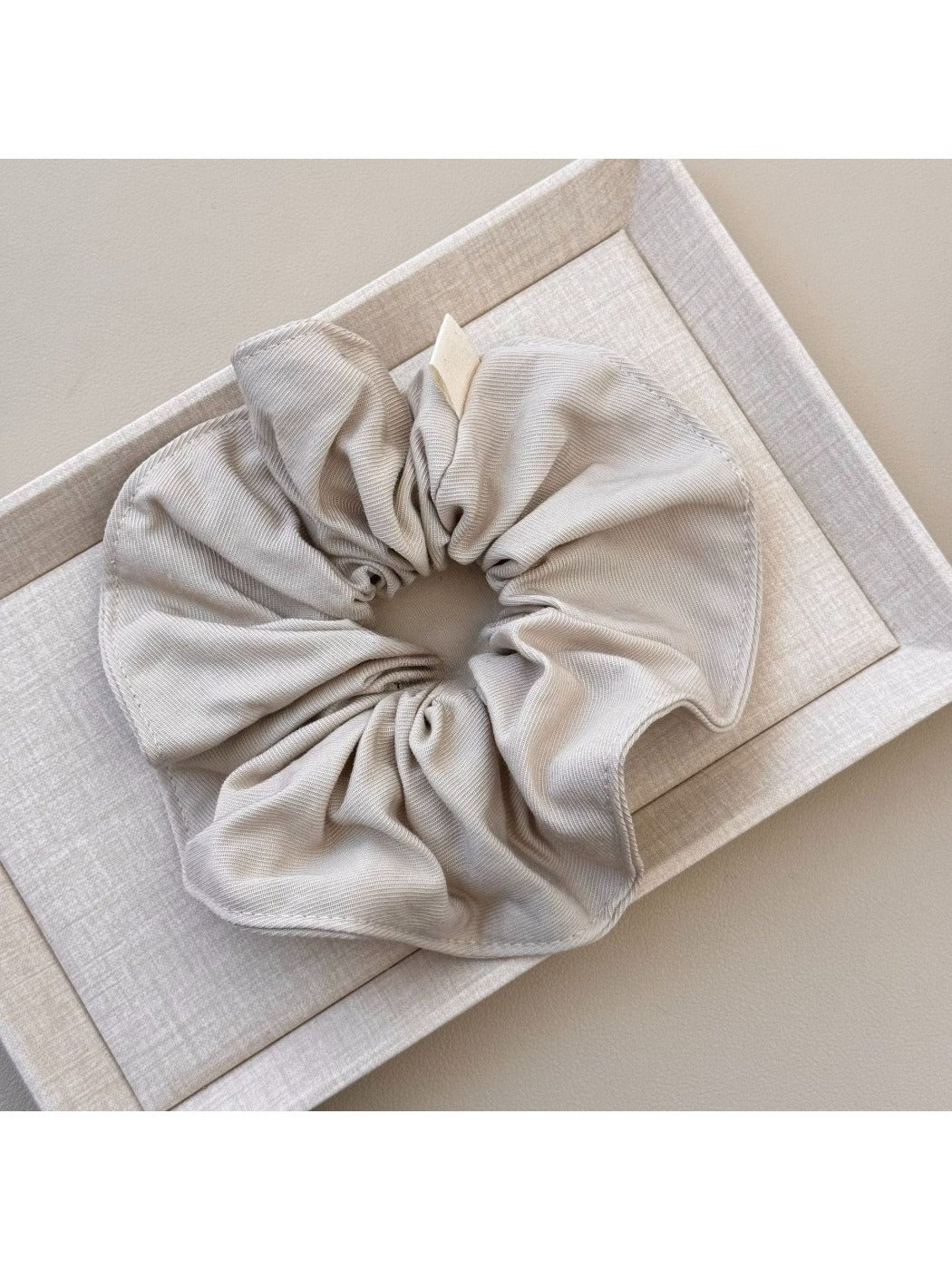 Gifty - Fluffy Scrunchie Hair Tie