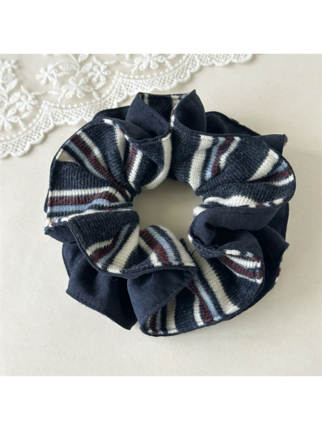 Gifty - Vintage Elegant Hair Ties