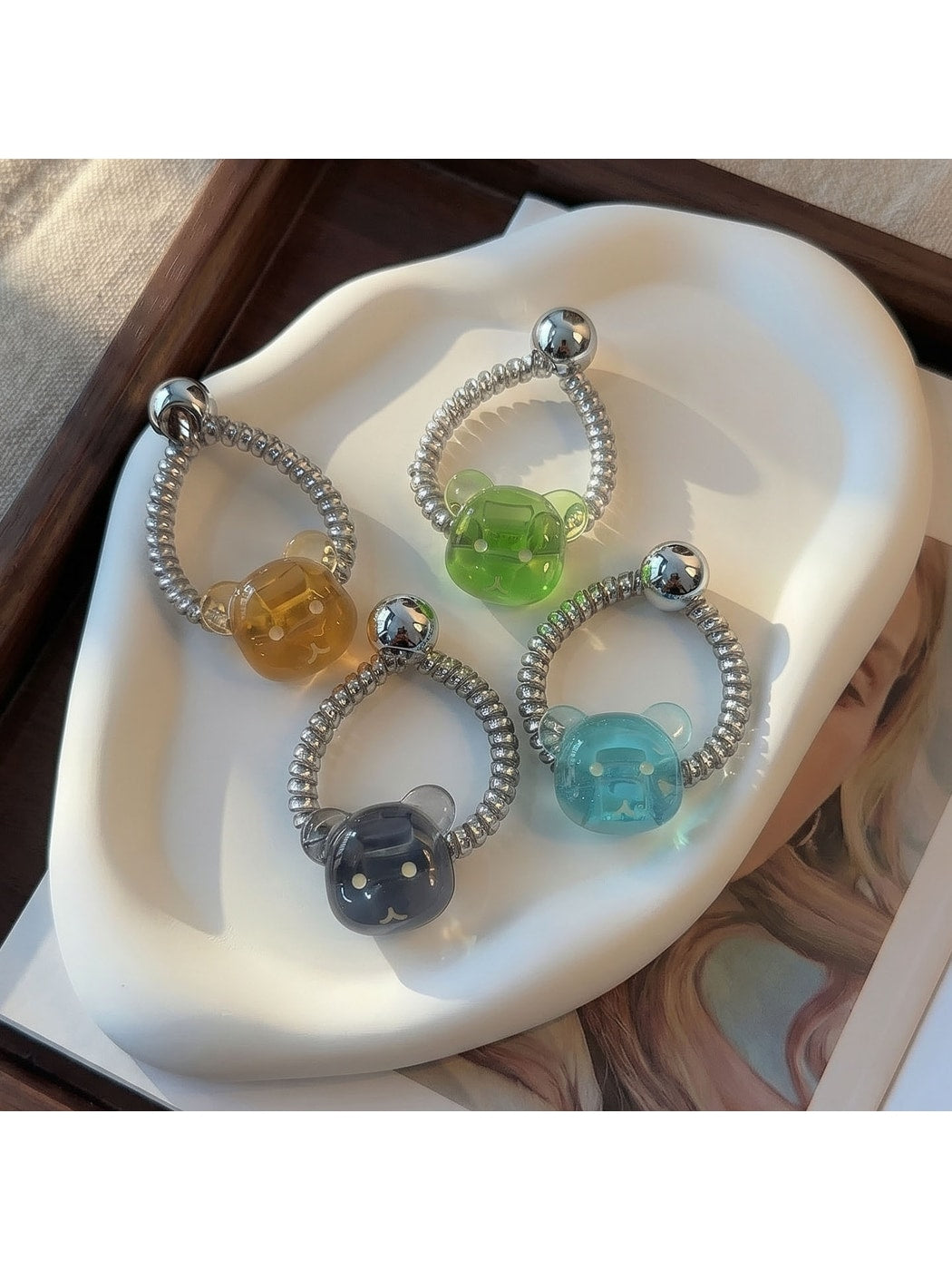 Gifty - Cute Bear Detail Plastic Coil Spiral Hair Tie
