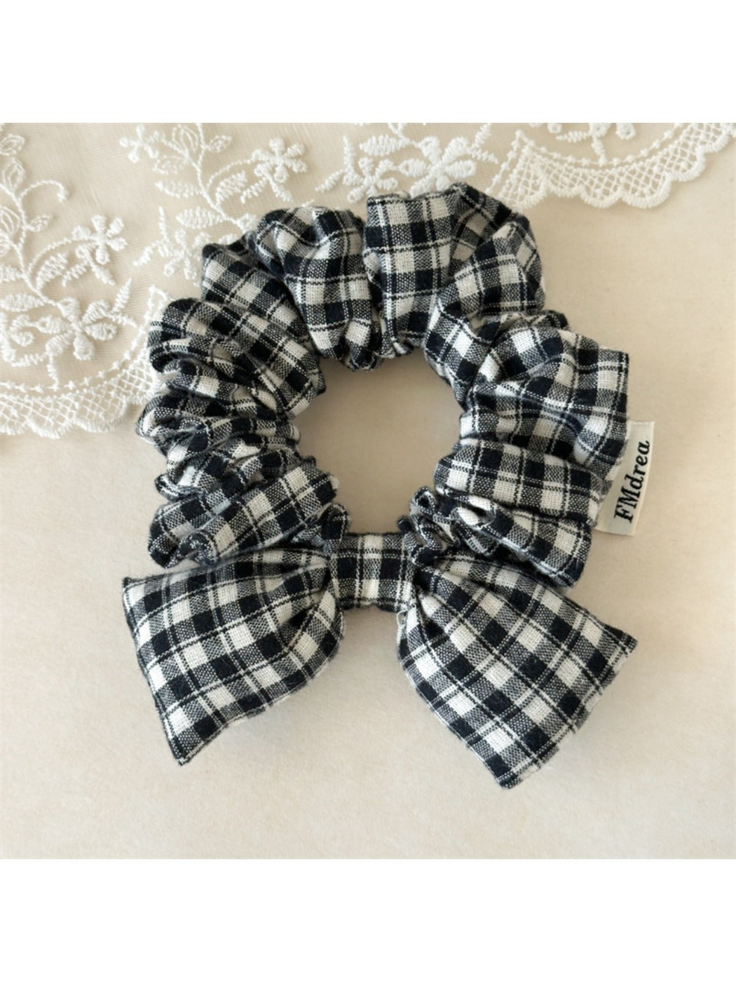 Gifty - Plaid Bow Hair Tie
