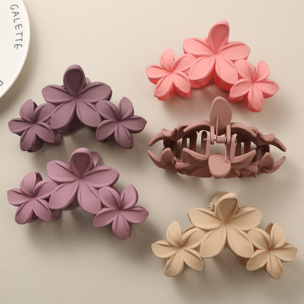 Beau - Petal Design Matte Back Hair Styling Claw Clip