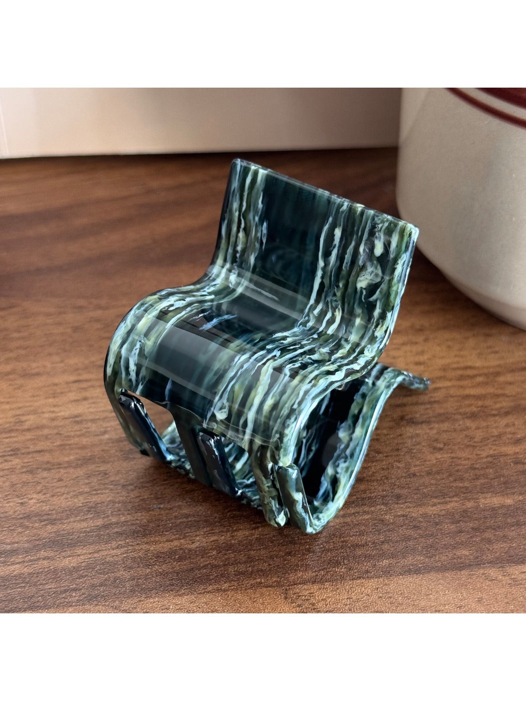 Beau - Textured Striped Acetate Elegant Ponytail Clip