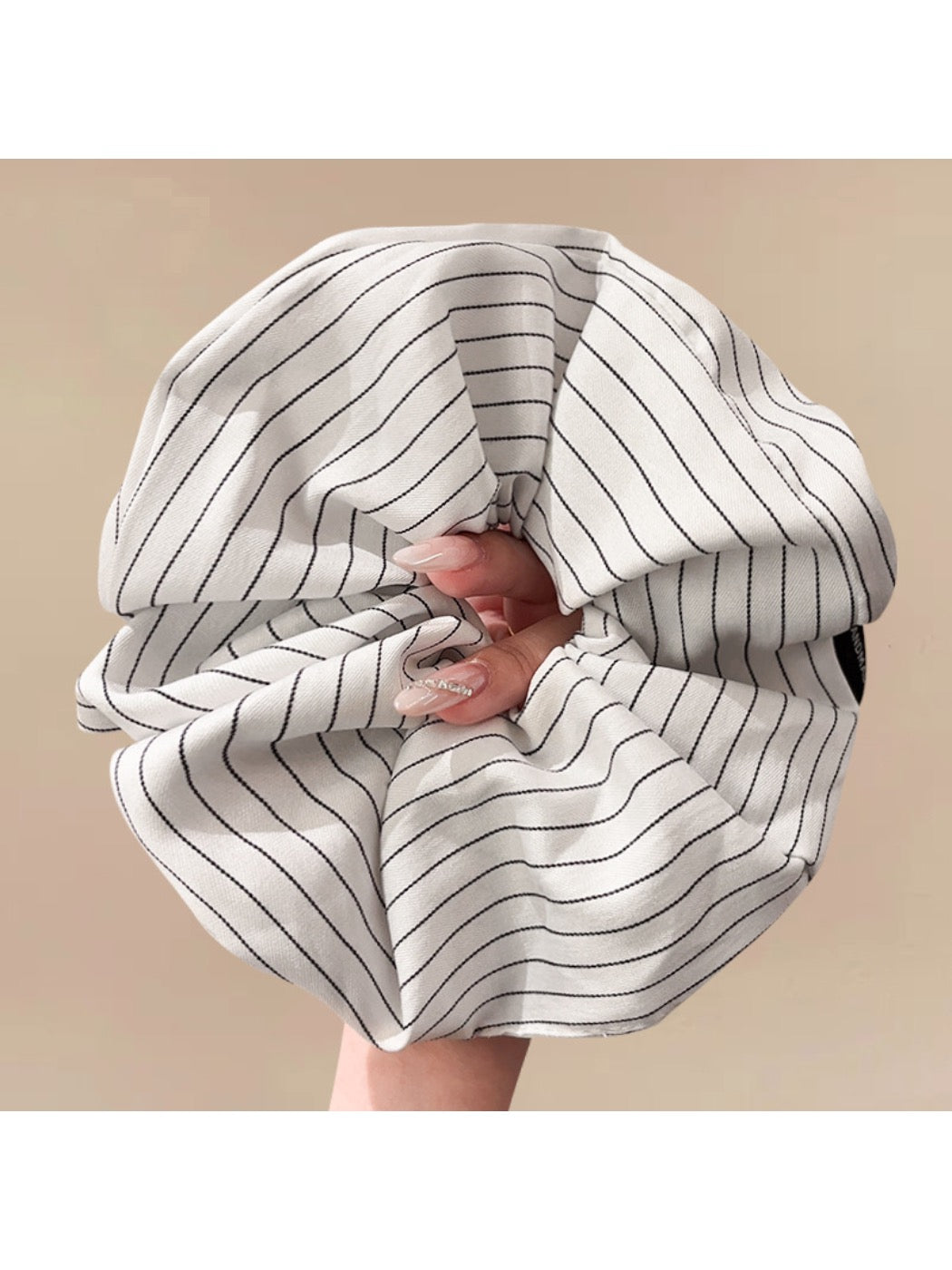 Gifty - Simple Striped Scrunchie Hair Tie