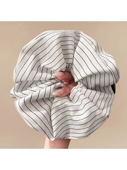 Gifty - Simple Striped Scrunchie Hair Tie