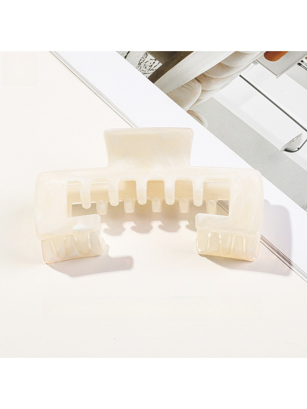 Beau - Simple Style PS Geometric Hair Claw Clip