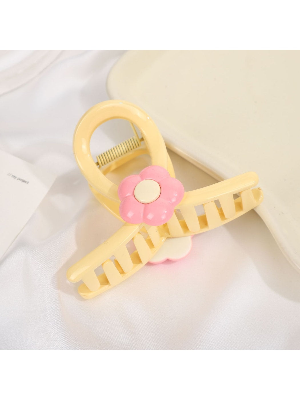 Beau - Retro Floral Bow Shape Hair Section Claw Clip