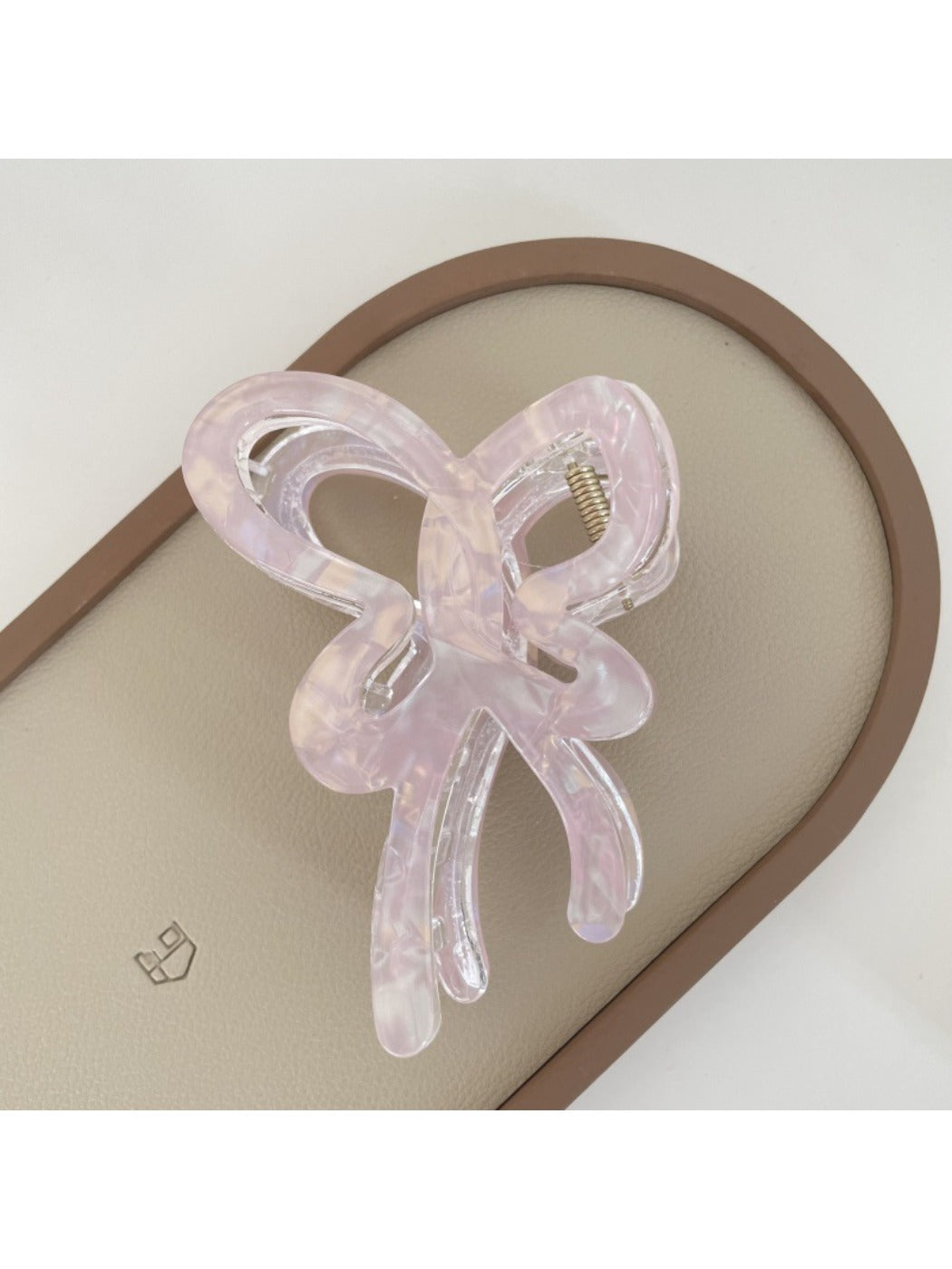 Beau - Elegant Butterfly Shaped Acetate Hair Clip