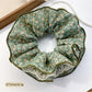Gifty - Delicate Floral Lace Scrunchie