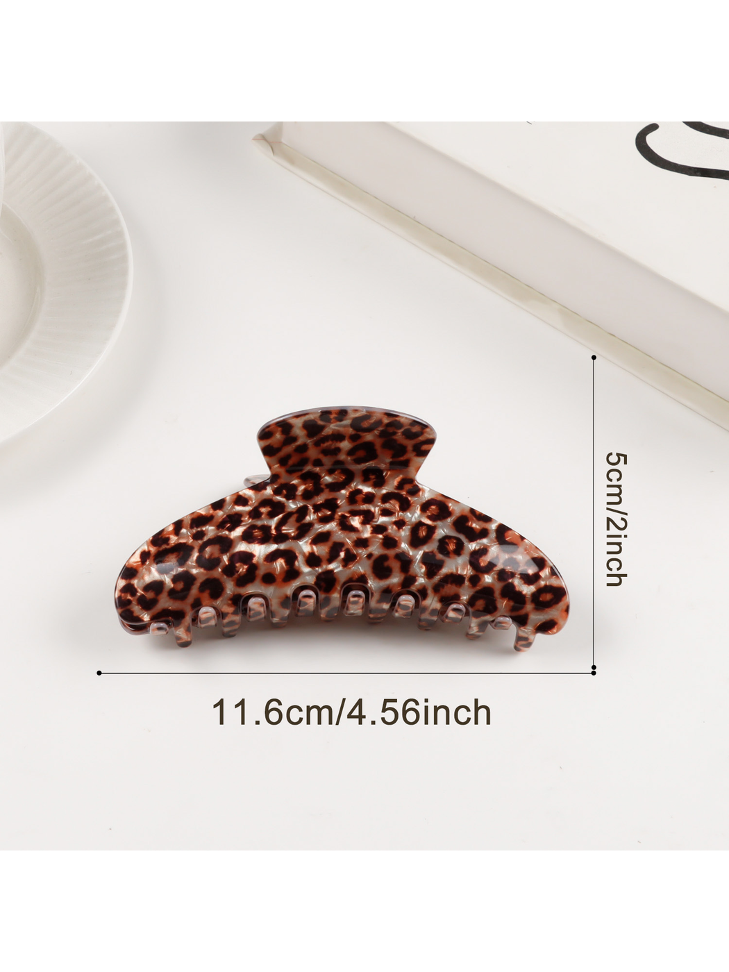 Beau - Vintage Leopard Print Curved Claw Clip