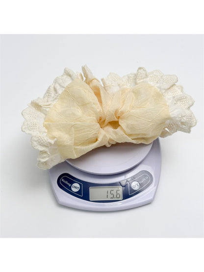 Gifty - Cream Apricot Lace Hair Tie
