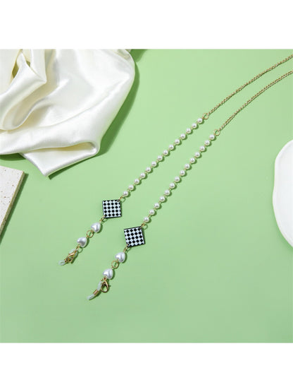 Velra - Checkerboard Beaded Eyeglass Strap