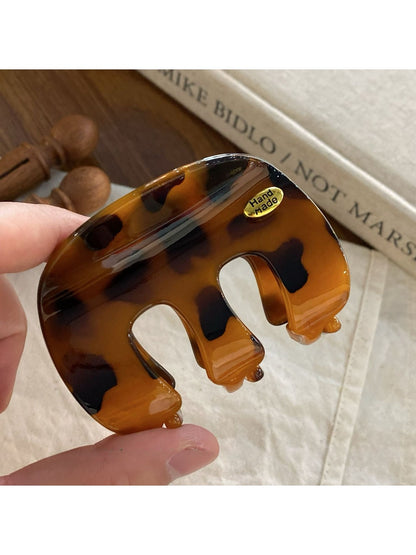 Beau - Vintage Leopard Print M Shape Claw Clip