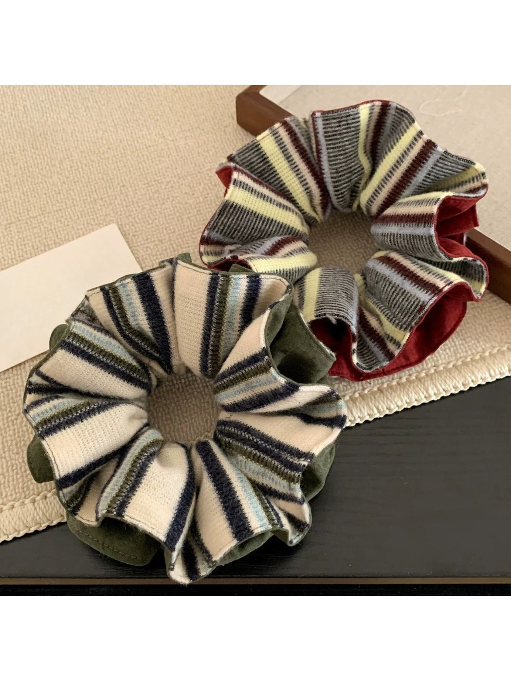 Gifty - Elegant Striped Voluminous Scrunchie