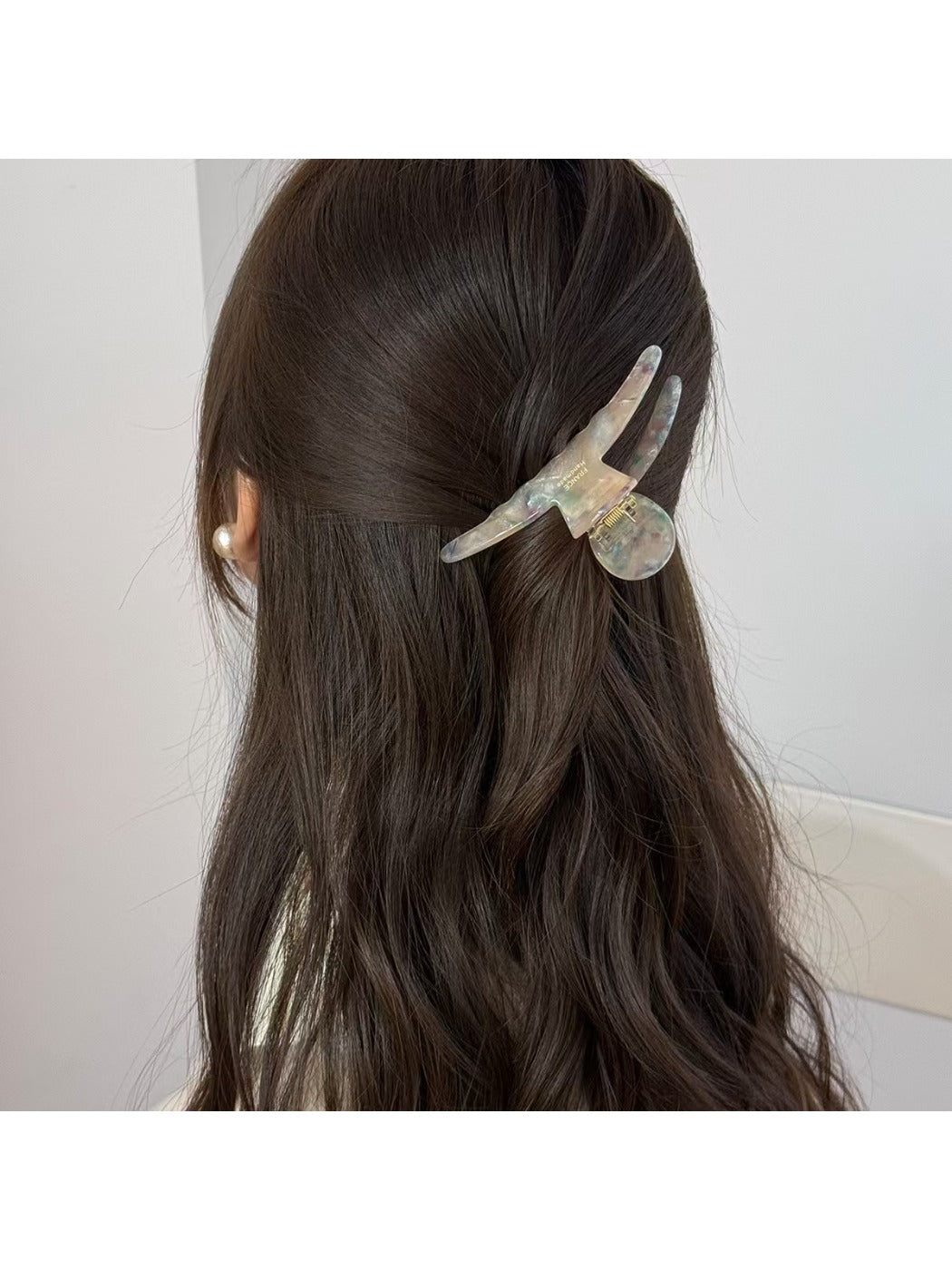 Beau - Vintage Acetate Hair Clip