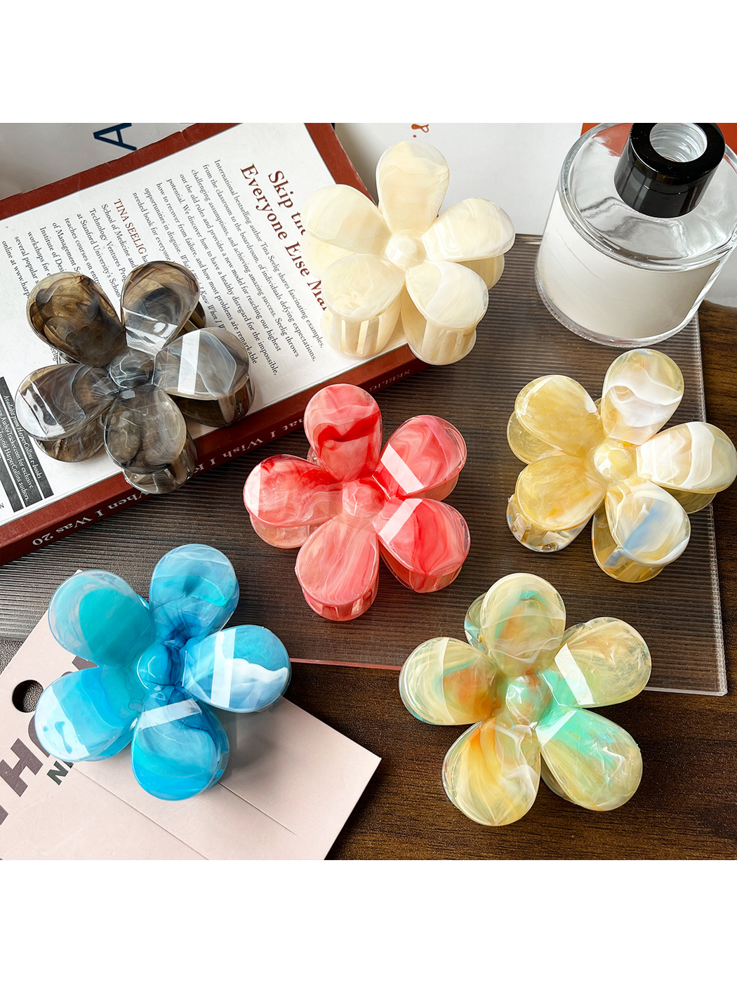 Beau - Floral Gradient Plastic Commuter Updo Claw Clip