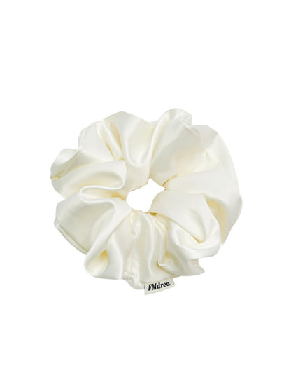 Gifty - Elegant Satin Hair Scrunchie