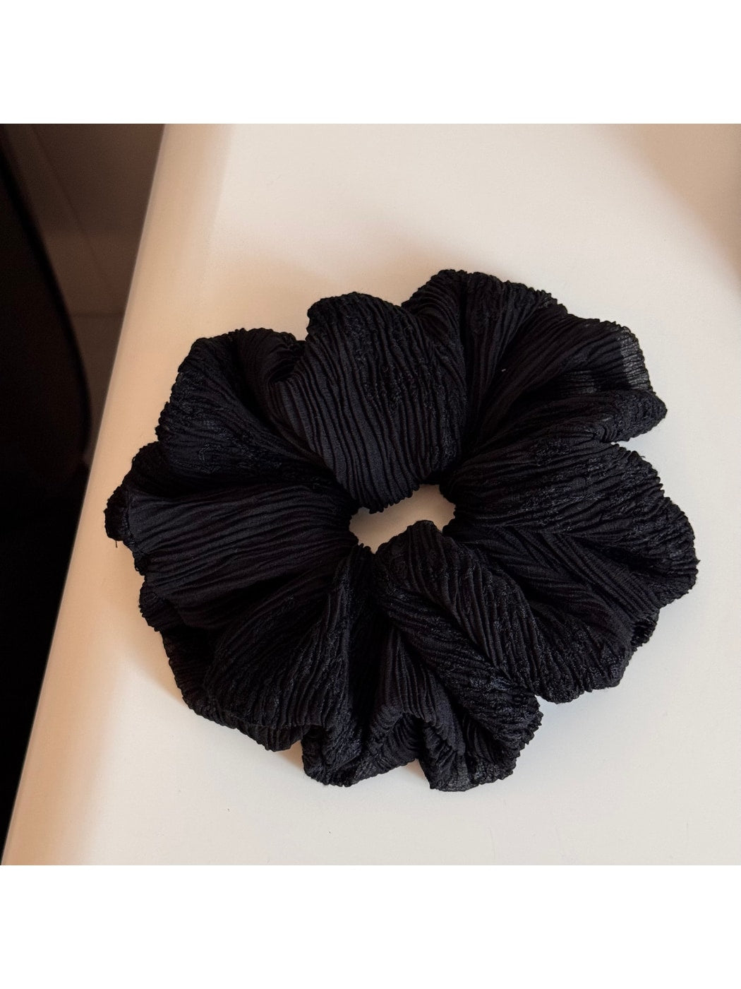 Gifty - Irregular Ruched Embroidered Hair Scrunchie