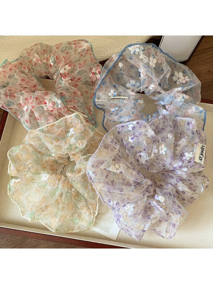 Gifty - Puffed Seersucker Floral Scrunchie